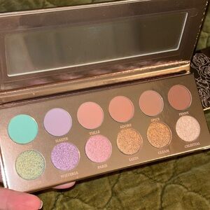 Girlactik Essential Eyeshadow Palette Vol 2
